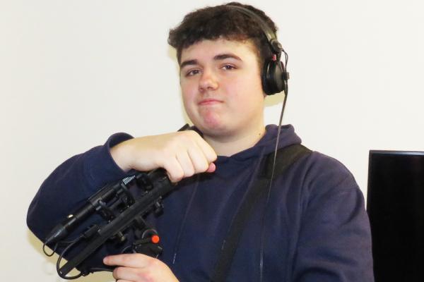 Sam Loach.jpg